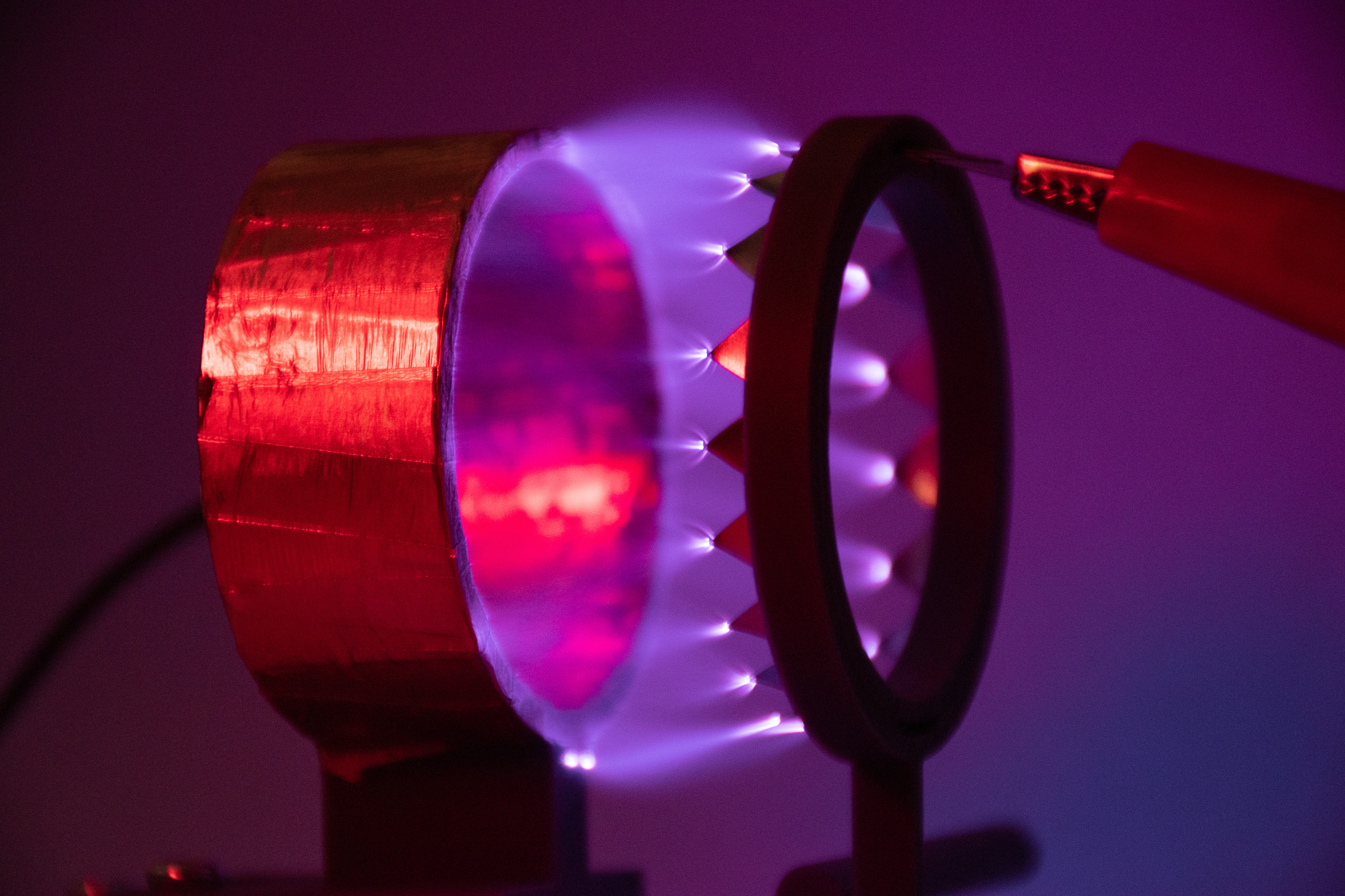 Experimental EHD thruster setup